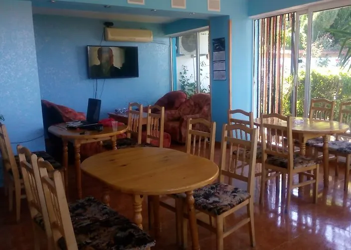 Villa синя иглика