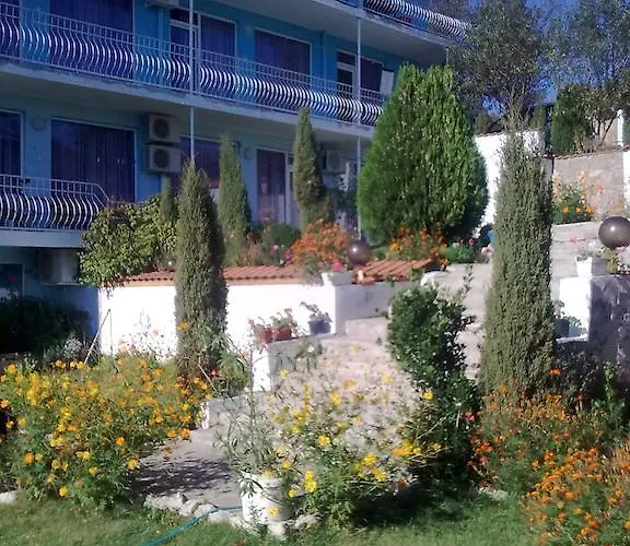 Villa синя иглика