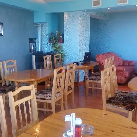 синя иглика Луксозна вила *