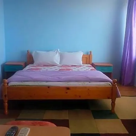 синя иглика فيلة