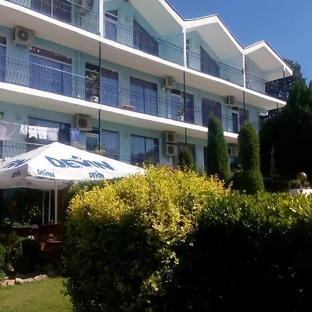 синя иглика