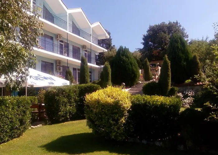 синя иглика *