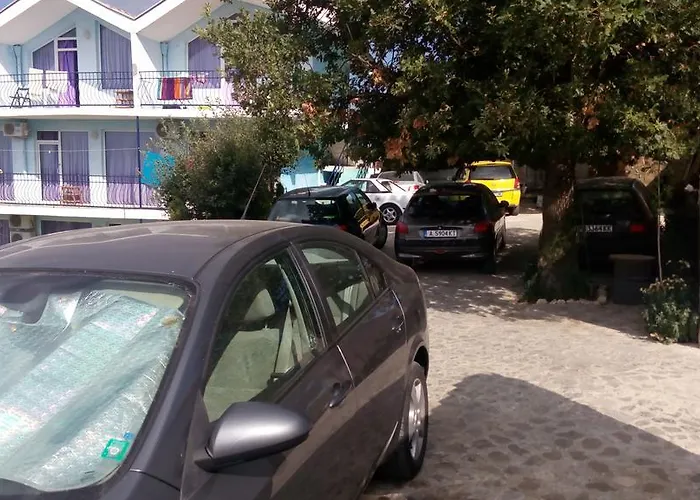 синя иглика