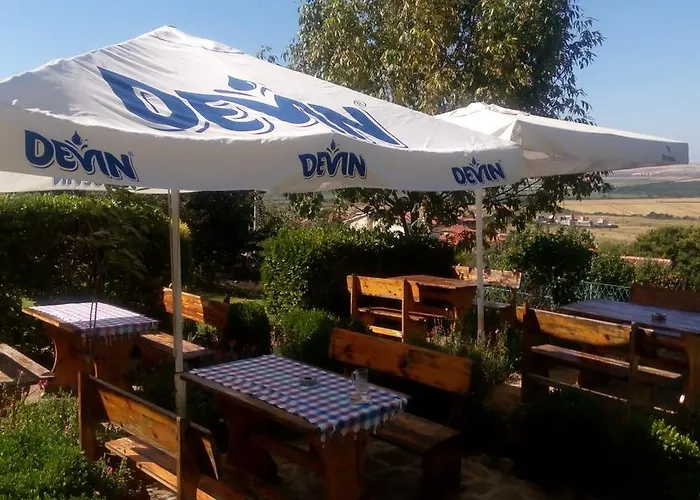 синя иглика *